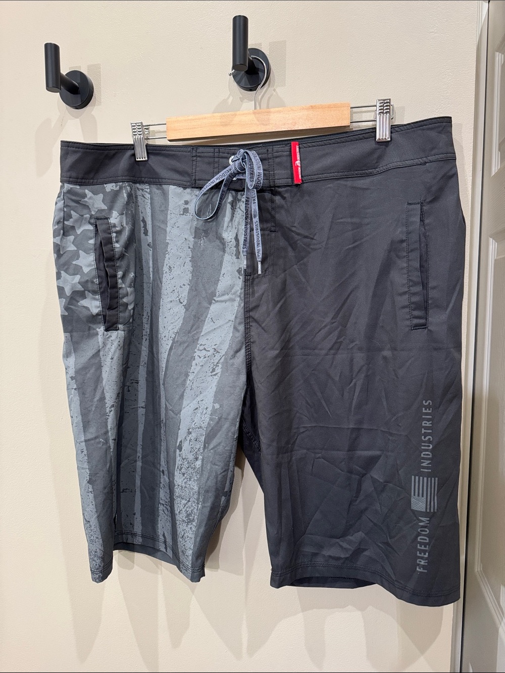 Freedom Industries Men's Black & Gray Flag Board Shorts